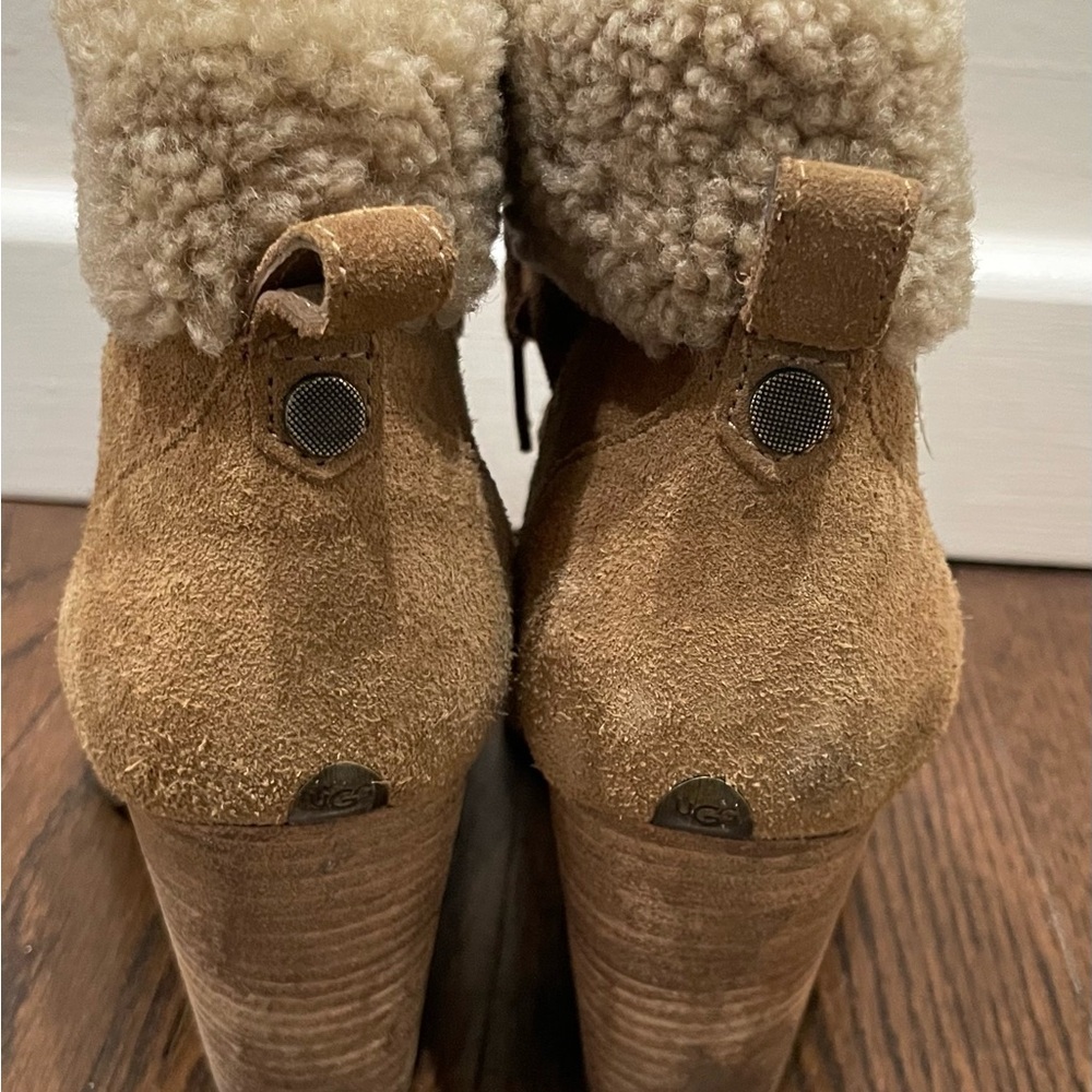 UGG Annalise Chesnut suede ankle boots - Picture 4 of 6